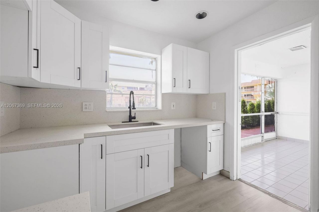 5300 Washington St , Unit T125, Hollywood, FL 33021 Photo