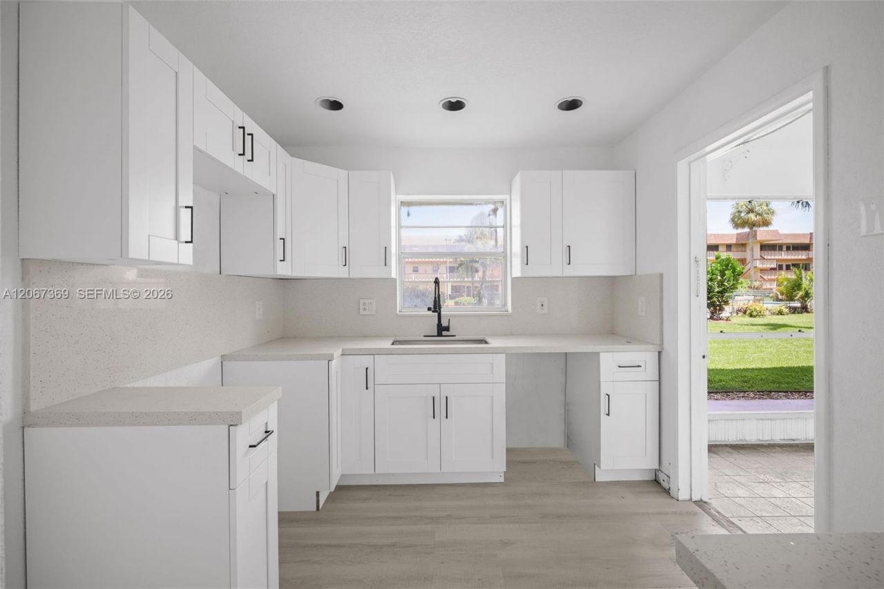 5300 Washington St , Unit T125, Hollywood, FL 33021 Photo