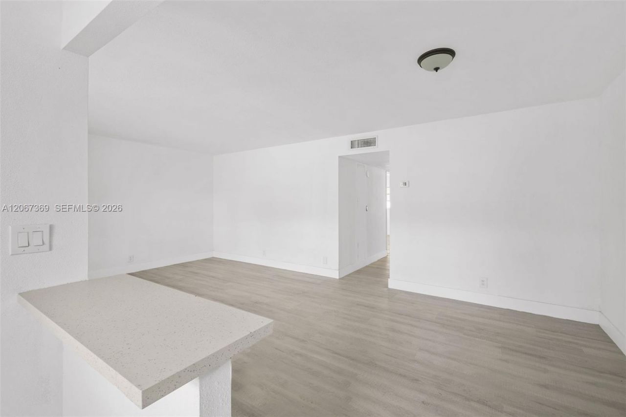 5300 Washington St , Unit T125, Hollywood, FL 33021 Photo