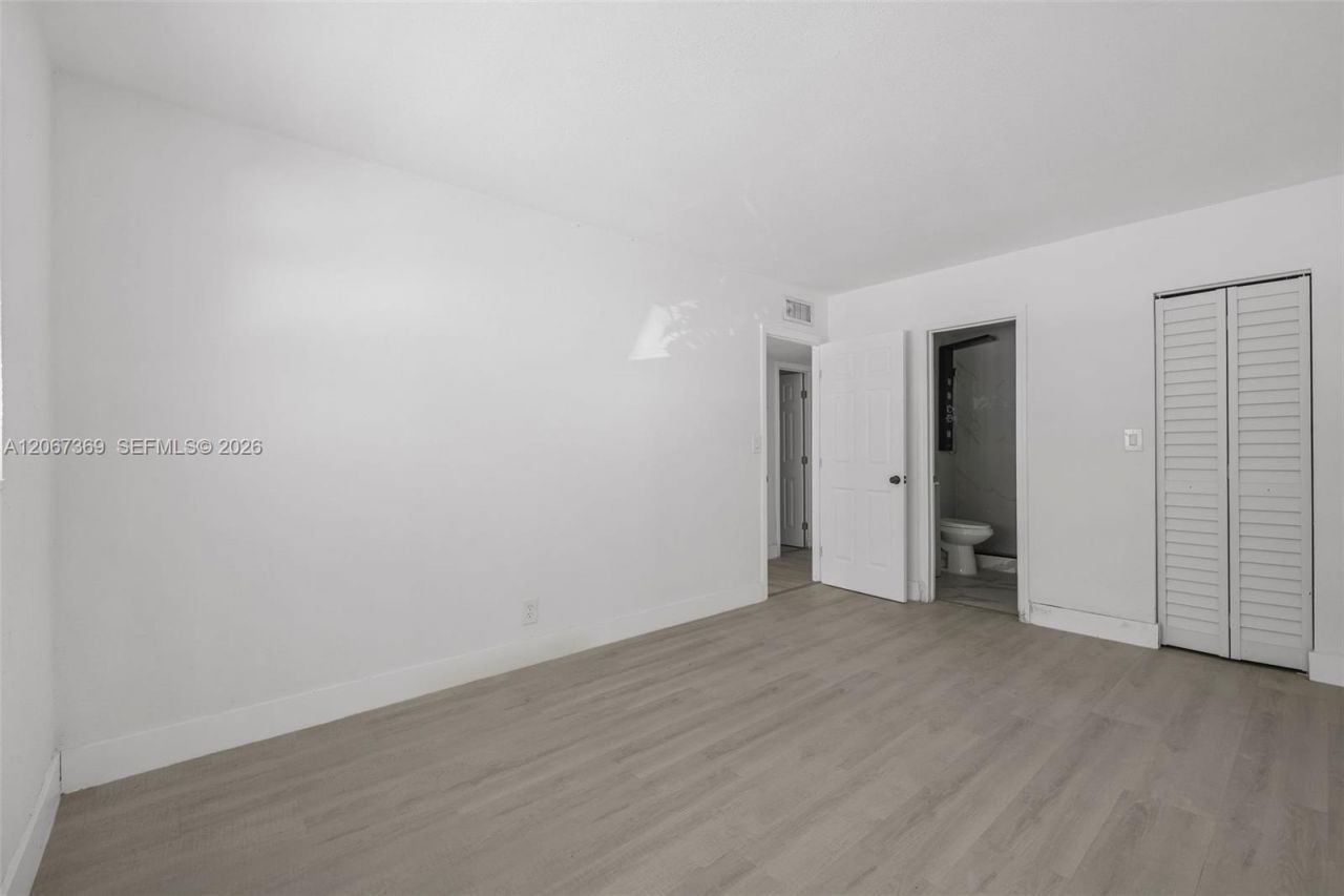 5300 Washington St , Unit T125, Hollywood, FL 33021 Photo