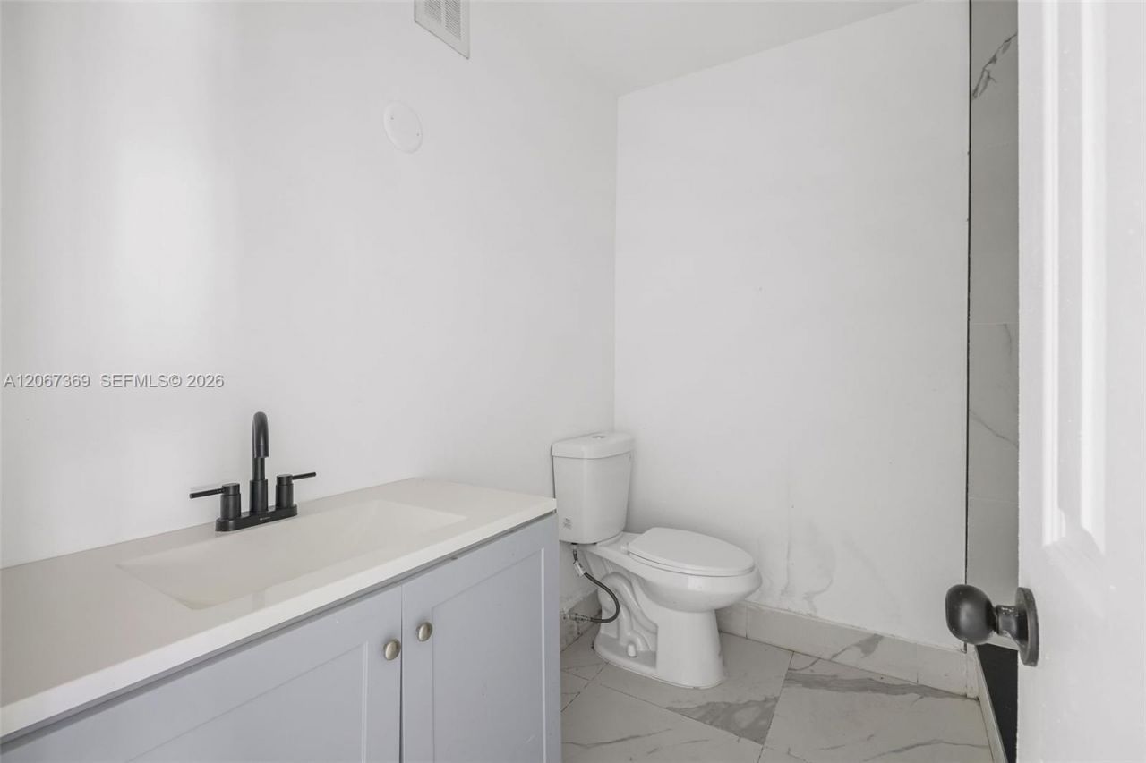 5300 Washington St , Unit T125, Hollywood, FL 33021 Photo