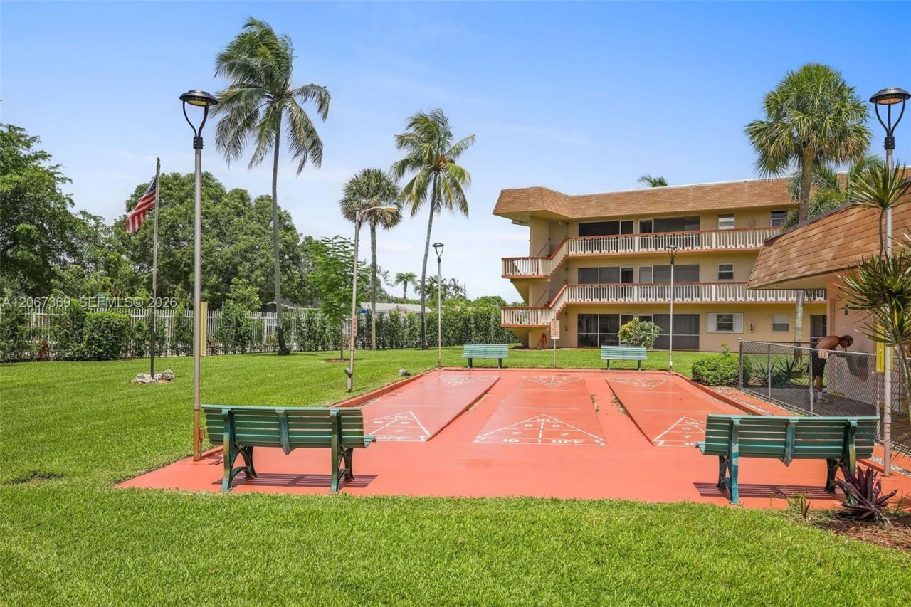 5300 Washington St , Unit T125, Hollywood, FL 33021 Photo