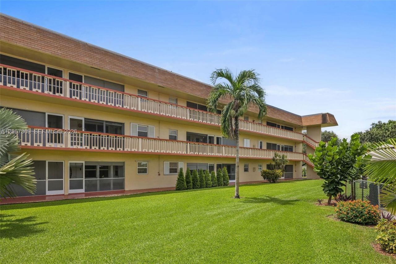 5300 Washington St , Unit T125, Hollywood, FL 33021 Photo