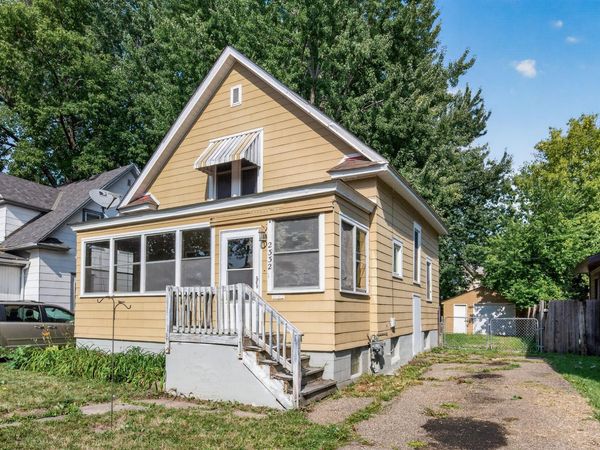 2332 Sheridan Avenue N, Minneapolis, MN 55411
