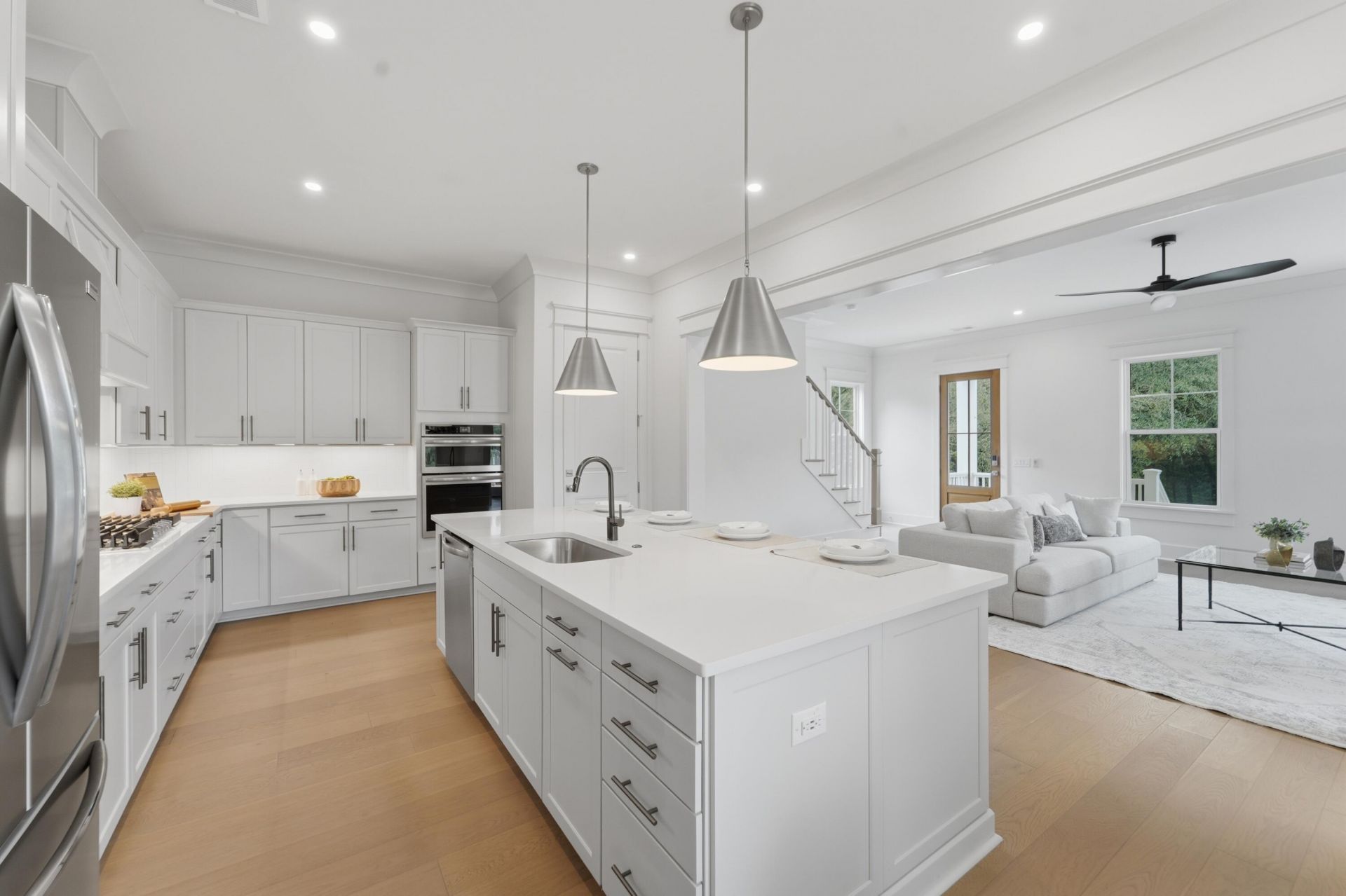 1129 Hamlin Road Photo 14