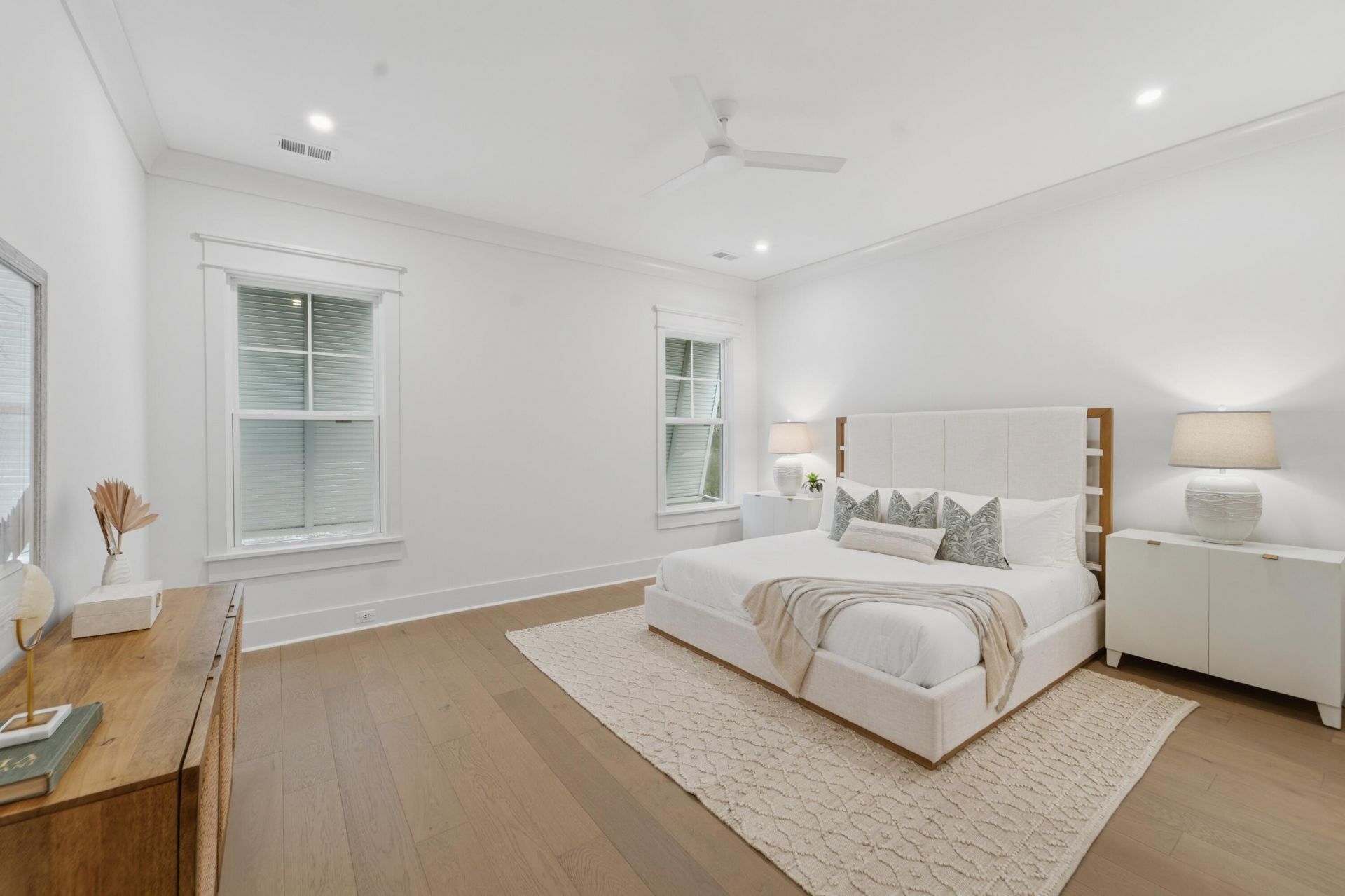1129 Hamlin Road Photo 22