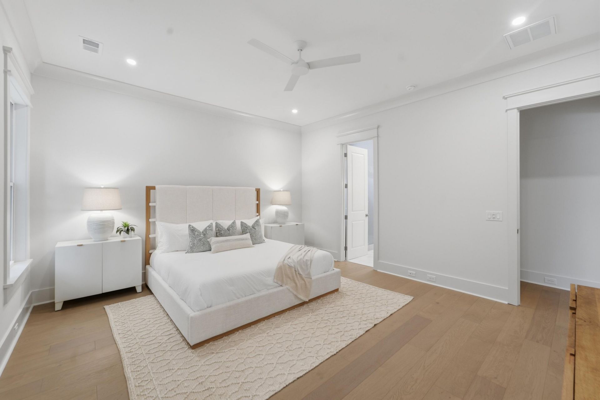 1129 Hamlin Road Photo 23