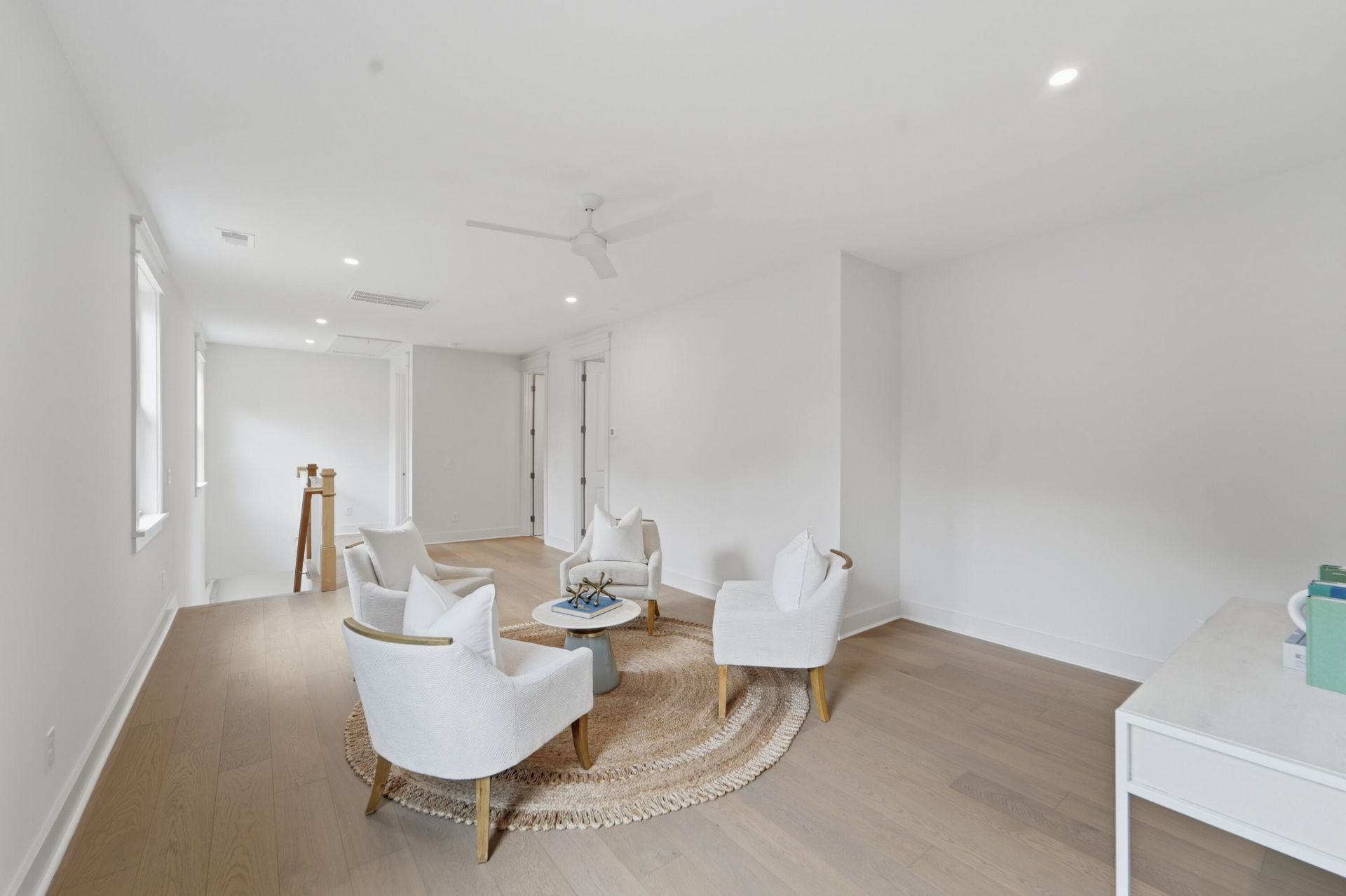 1129 Hamlin Road Photo 31