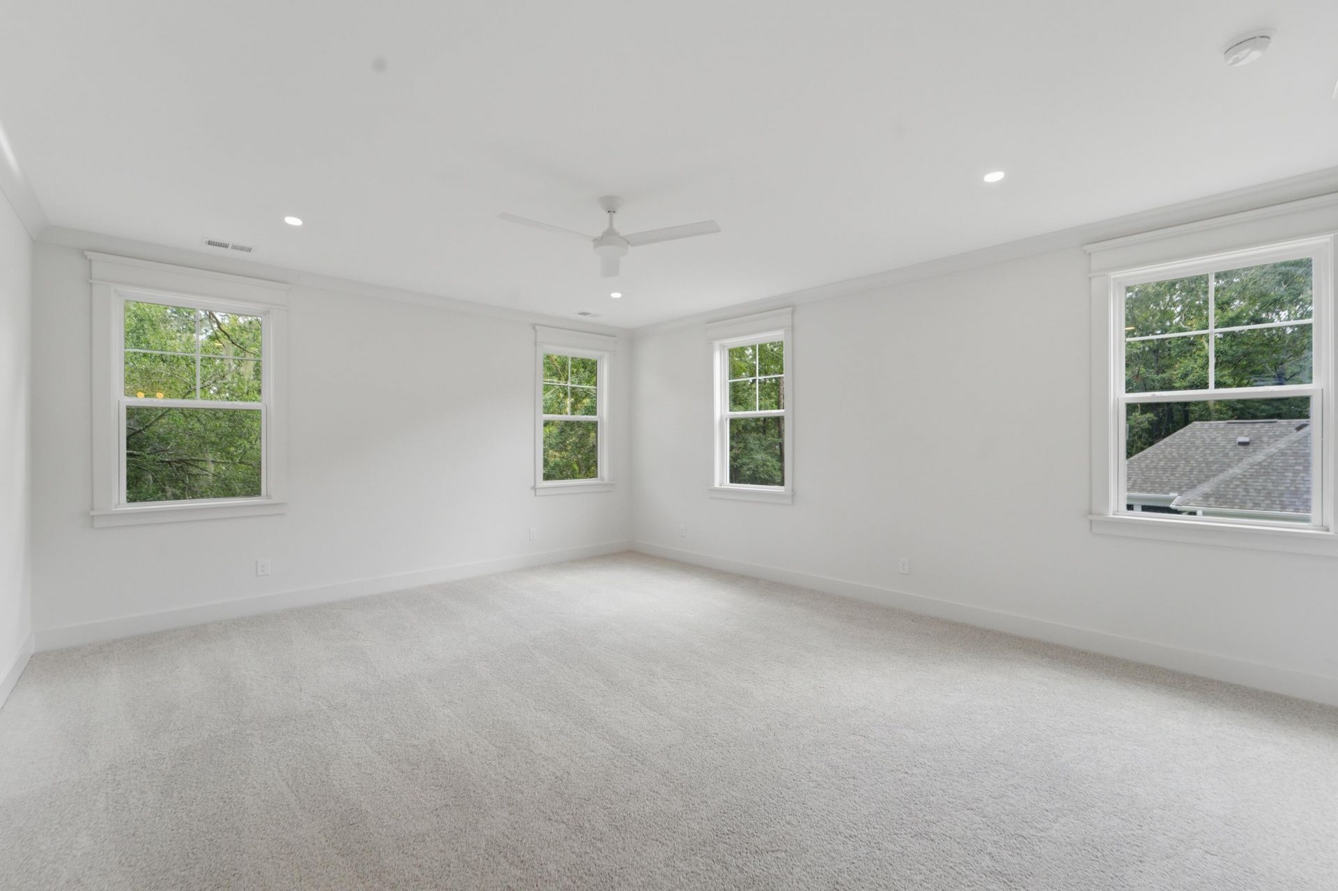 1129 Hamlin Road Photo 47