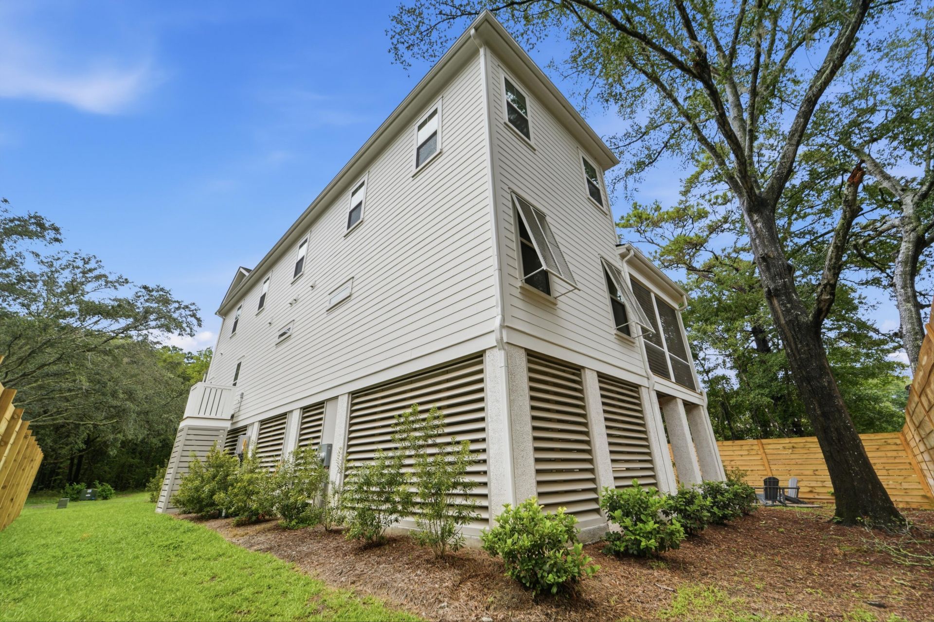 1129 Hamlin Road Photo 57