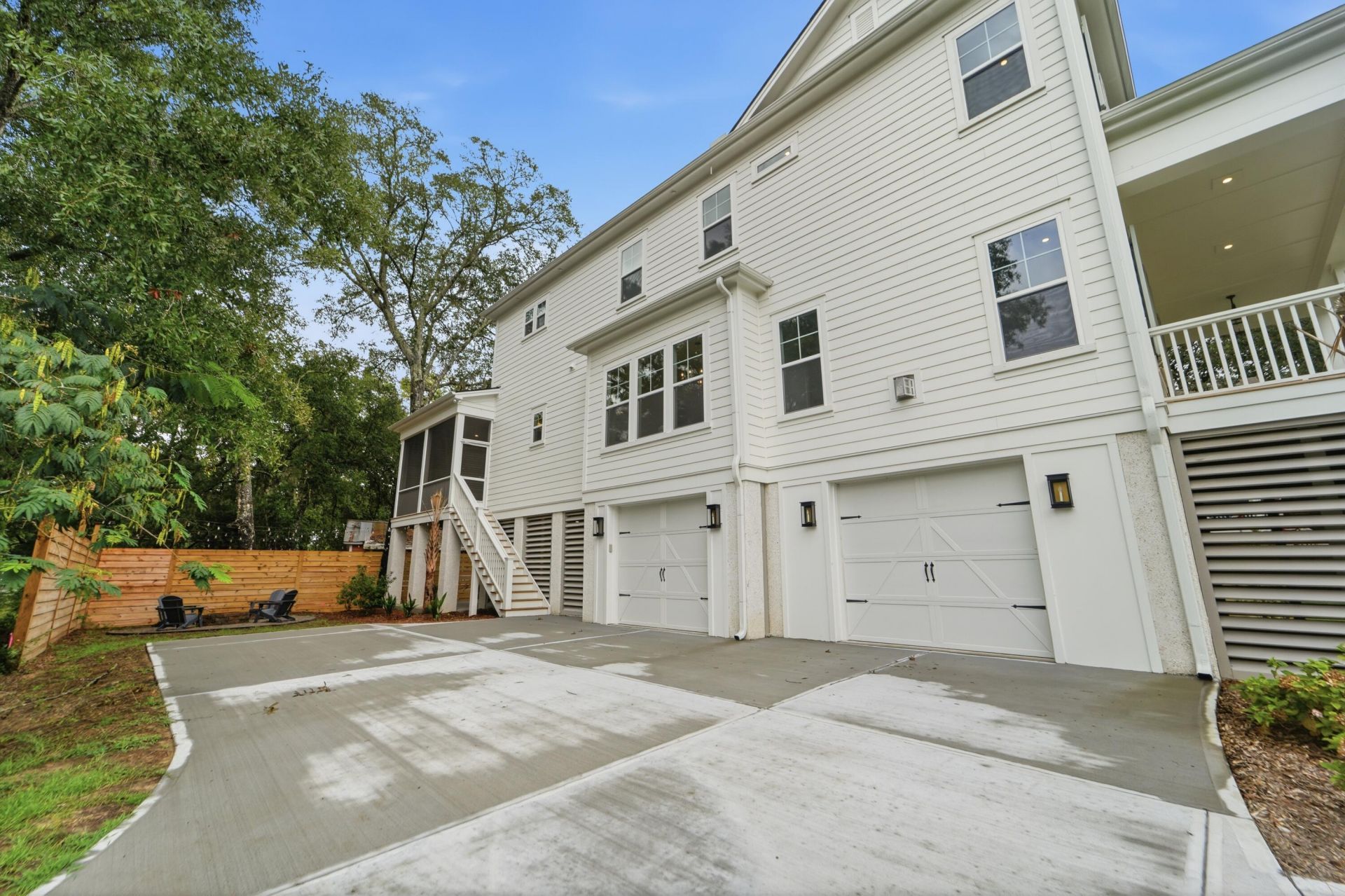1129 Hamlin Road Photo 58
