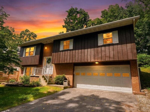 2290 Meadows Drive, Morgantown, WV 26505