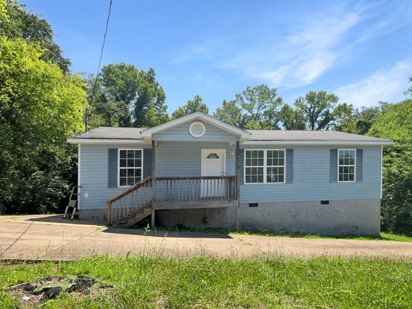 1886 Greenwood Road, Chattanooga, TN 37406
