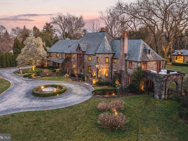516 FISHERS ROAD , BRYN MAWR, PA 19010