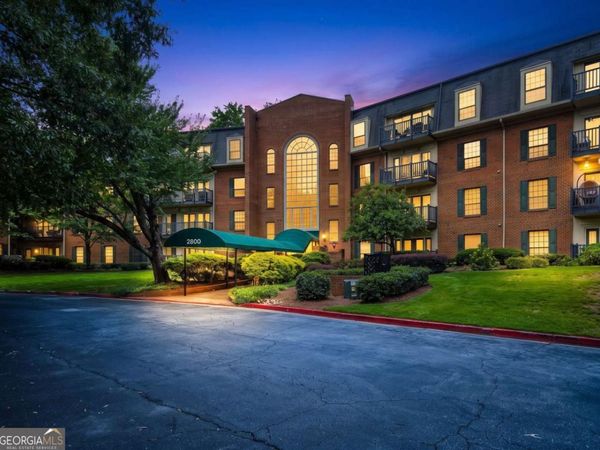 28402 Plantation Drive NE, Atlanta, GA 30324