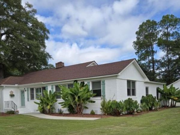 511 W Smith Street, Claxton, GA 30417