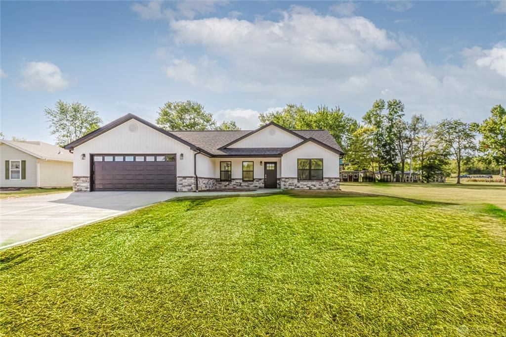19 Lakengren Drive, Eaton, OH 45320 Main Photo
