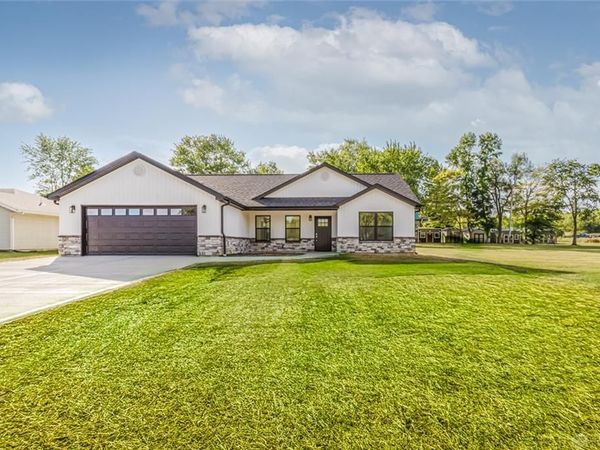 19 Lakengren Drive, Eaton, OH 45320