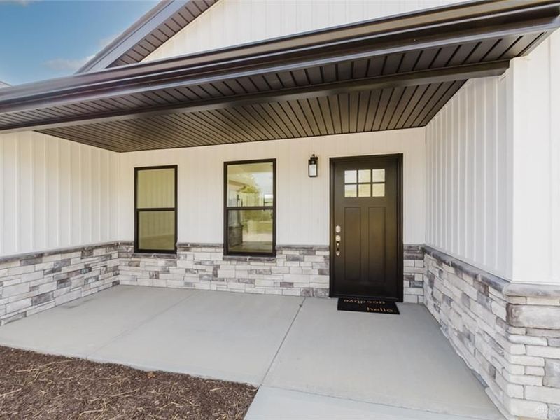 19 Lakengren Drive, Eaton, OH 45320 Photo 2