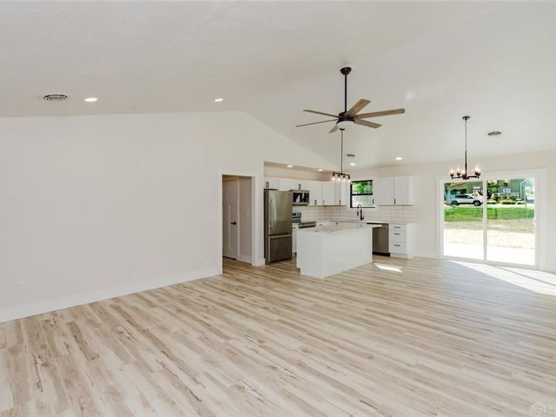 19 Lakengren Drive, Eaton, OH 45320 Photo 5