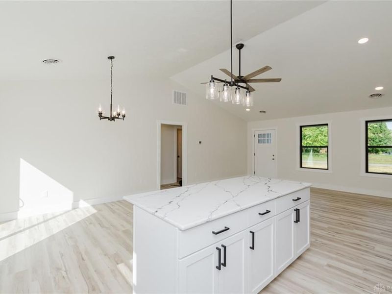 19 Lakengren Drive, Eaton, OH 45320 Photo 9
