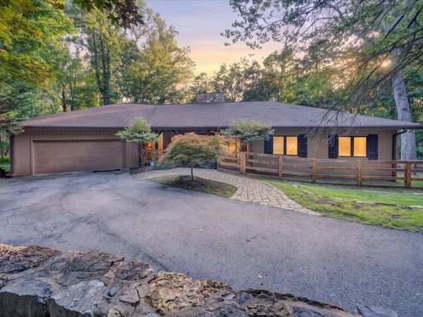 310 Saddleback TRL , Hardy, VA 24101