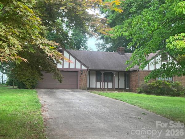 348 Hillsboro Road , Taylorsville, NC 28681
