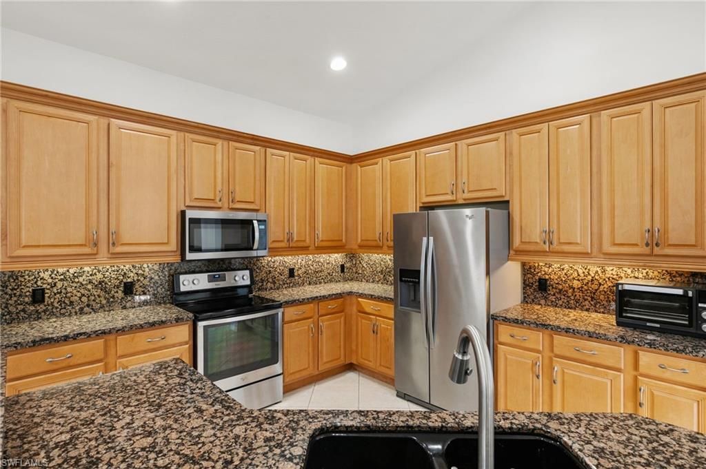 3917 Fabienne Ct , Naples, FL 34109 Photo