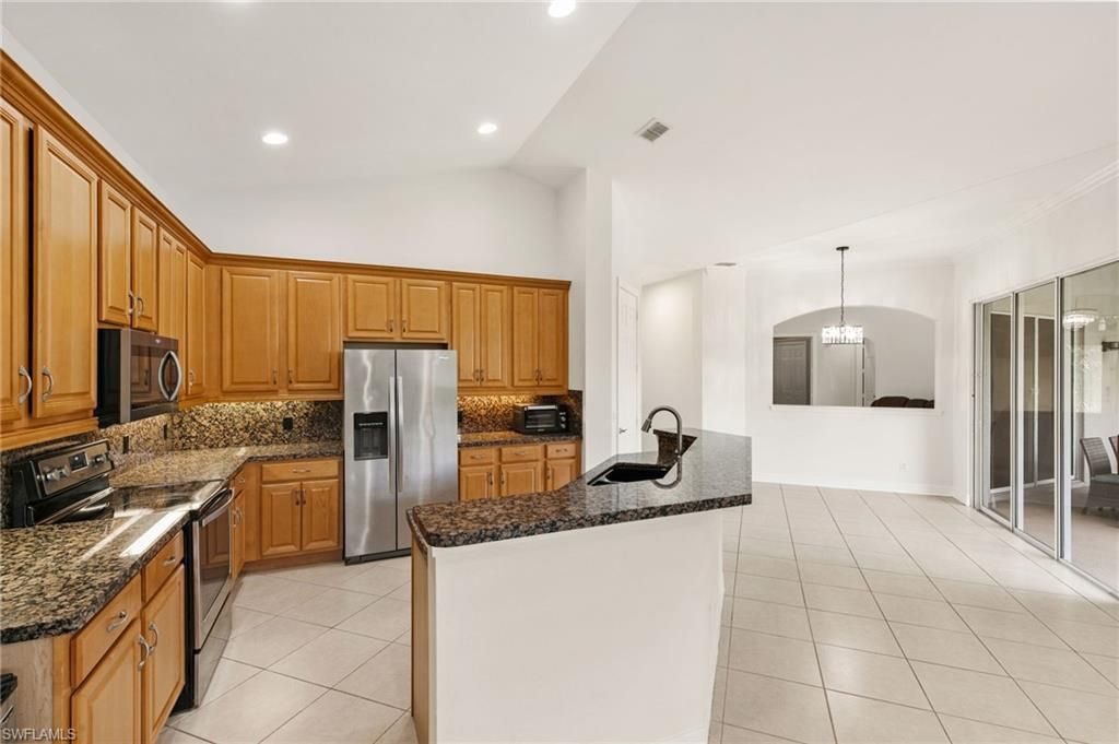 3917 Fabienne Ct , Naples, FL 34109 Photo
