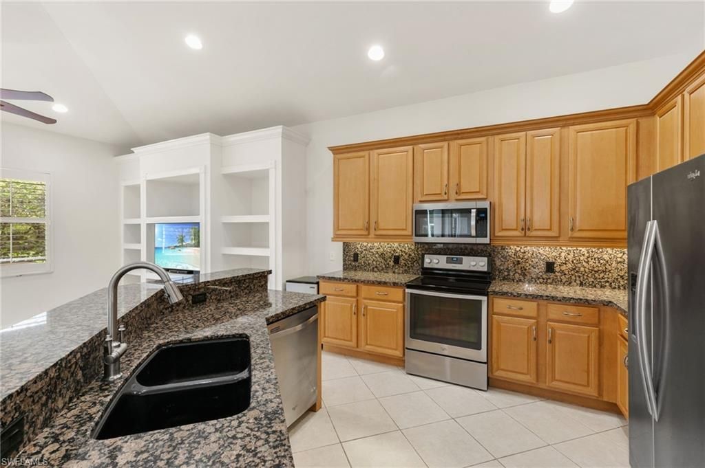3917 Fabienne Ct , Naples, FL 34109 Photo