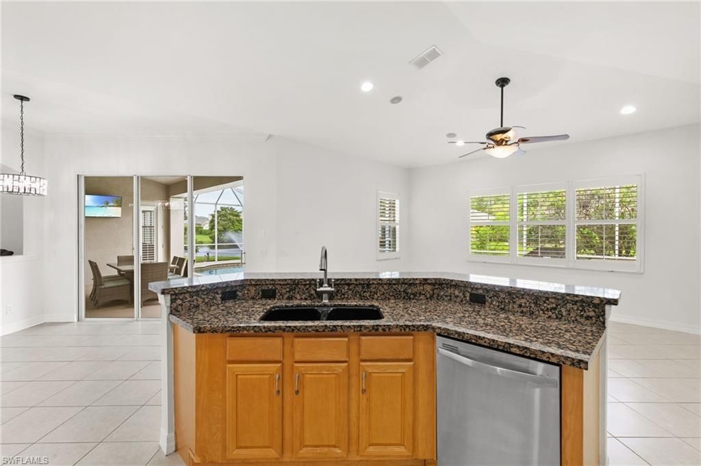 3917 Fabienne Ct , Naples, FL 34109 Photo