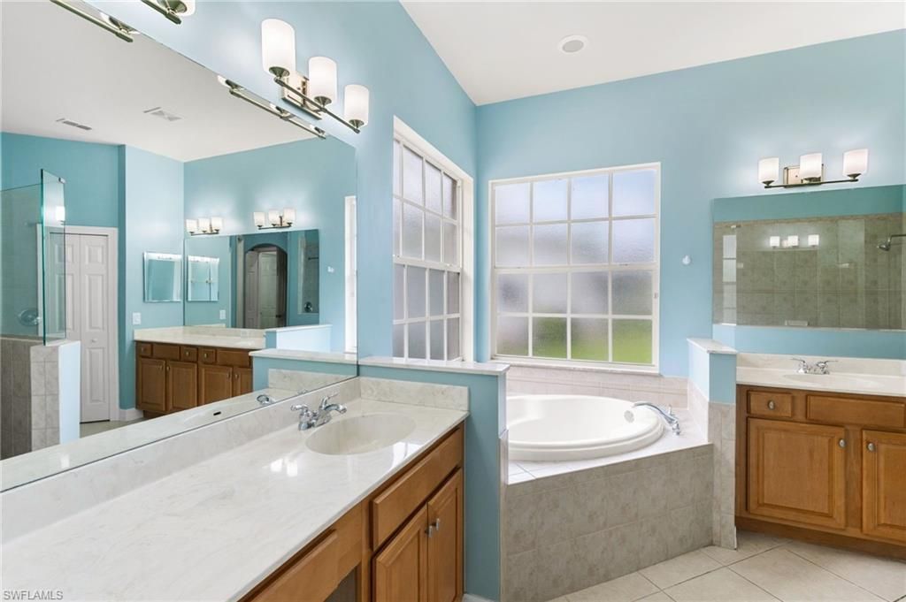 3917 Fabienne Ct , Naples, FL 34109 Photo