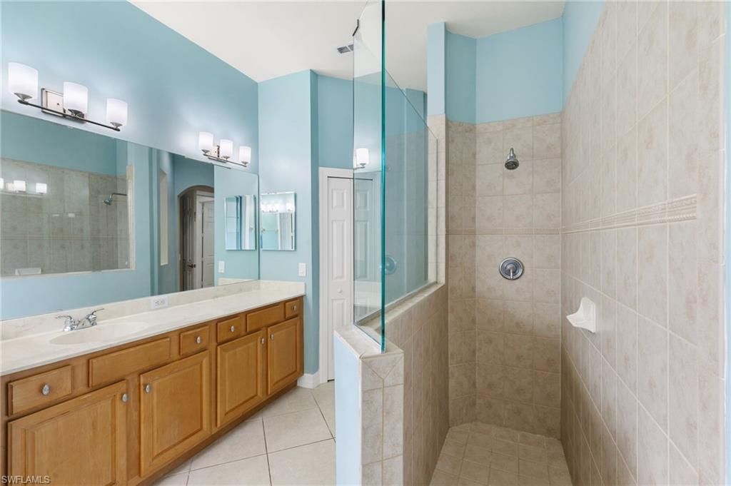 3917 Fabienne Ct , Naples, FL 34109 Photo