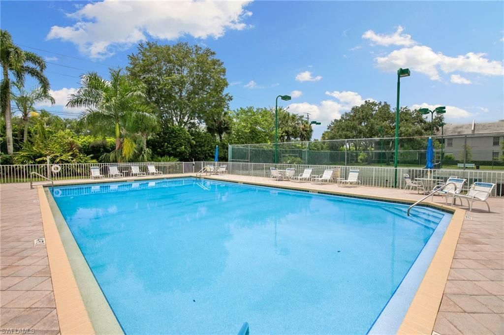 3917 Fabienne Ct , Naples, FL 34109 Photo