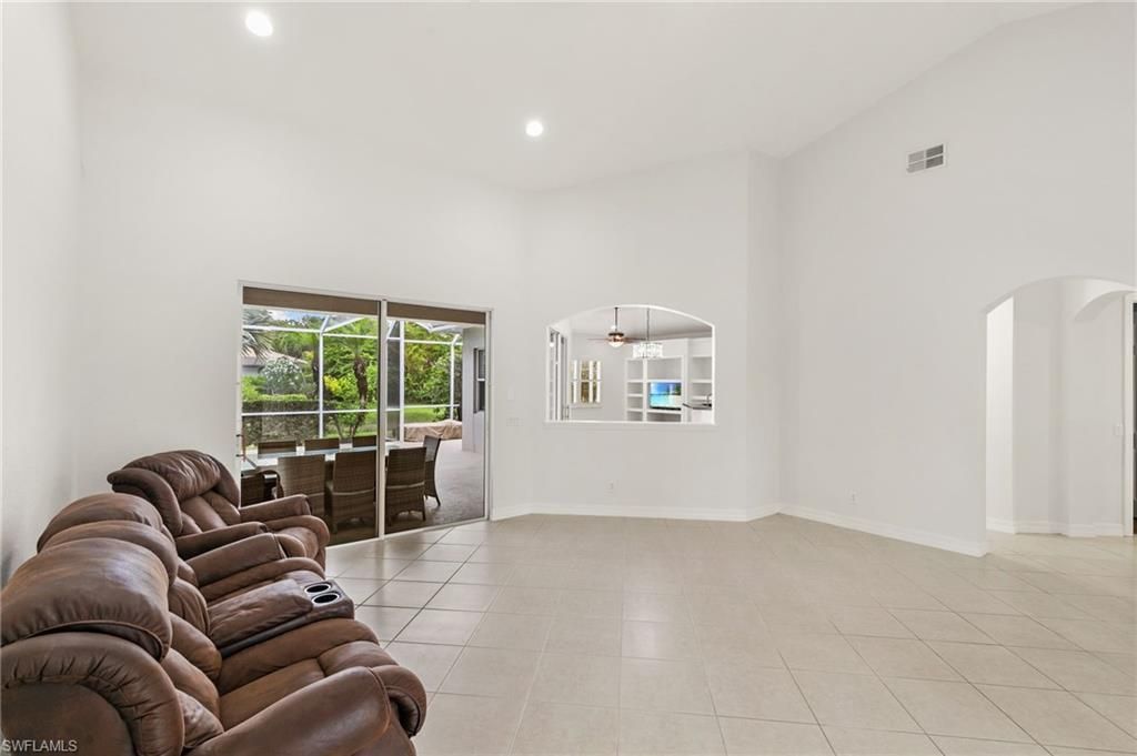 3917 Fabienne Ct , Naples, FL 34109 Photo