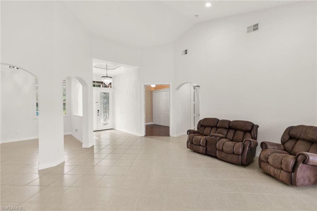 3917 Fabienne Ct , Naples, FL 34109 Photo