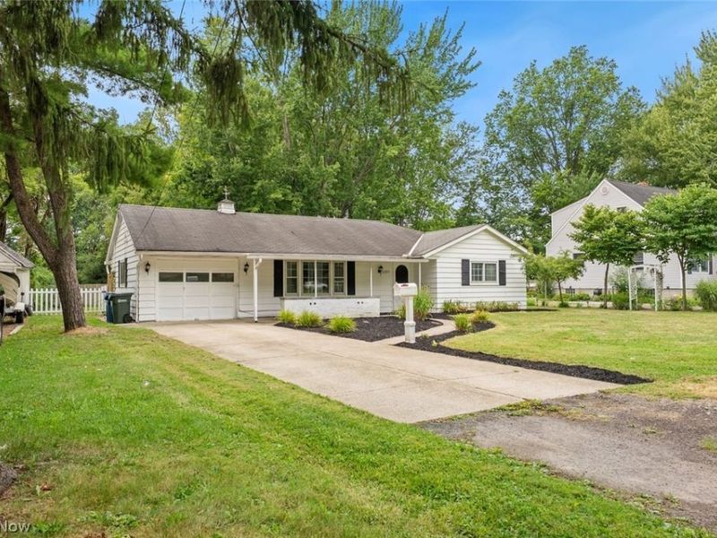 25811 Water Street, Olmsted Falls, OH 44138 Photo 2