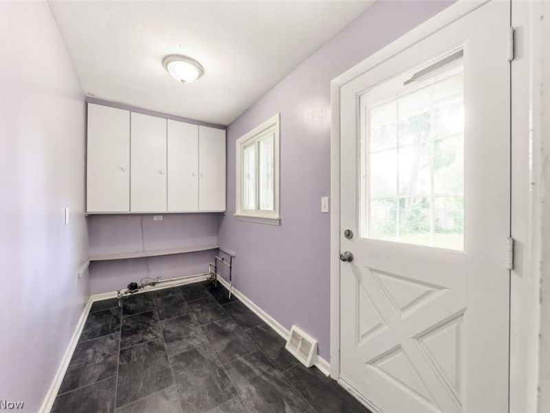 25811 Water Street, Olmsted Falls, OH 44138 Photo 25