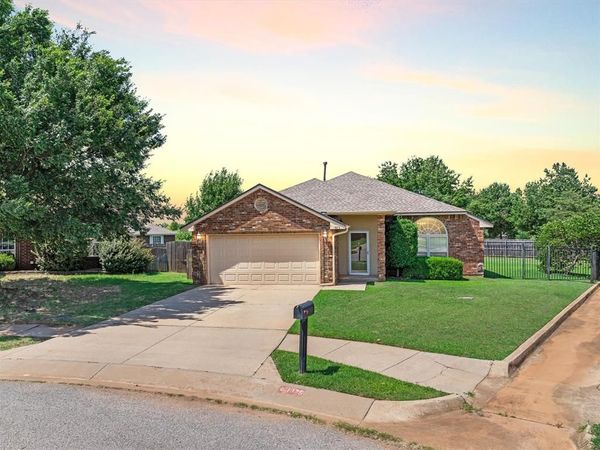 1975 Pleasant Ridge Court, Edmond, OK 73012