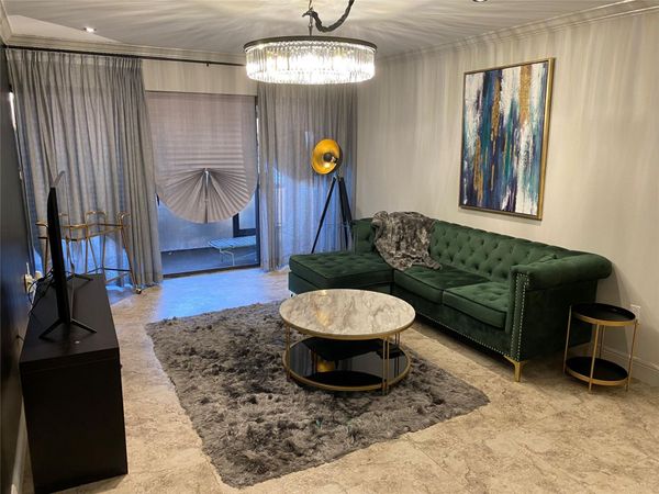 4040 N HILLS Drive, Unit 5, Hollywood, FL 33021
