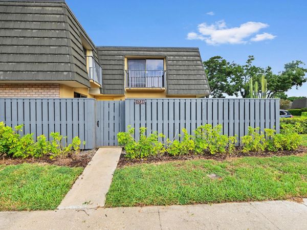 1731 17th Way, West Palm Beach, FL 33407