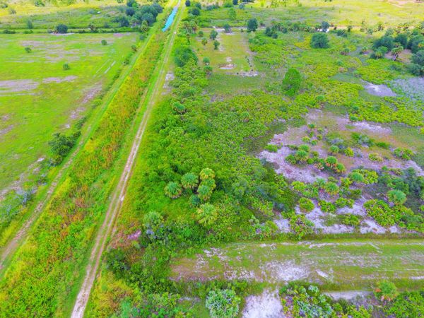 21591 NW 282ND Street, Okeechobee, FL 34972