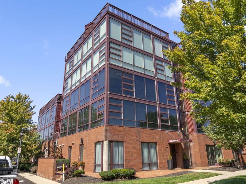 367 Auden Avenue , Unit 302, Columbus, OH 43215 Photo 2