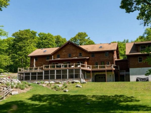 510 Beaupland Road, Bear Creek Village, PA 18602