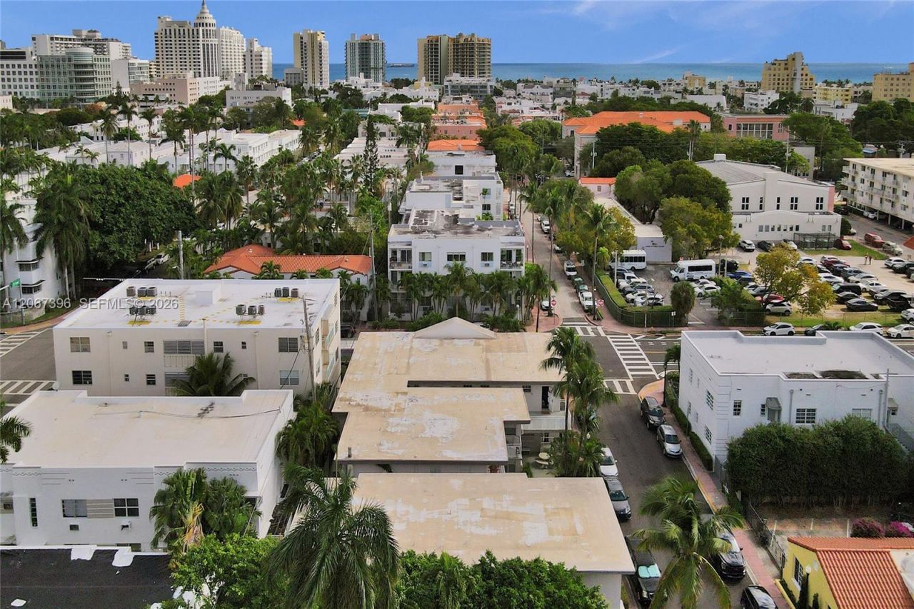 717 Espanola Way , Unit 204, Miami Beach, FL 33139 Photo