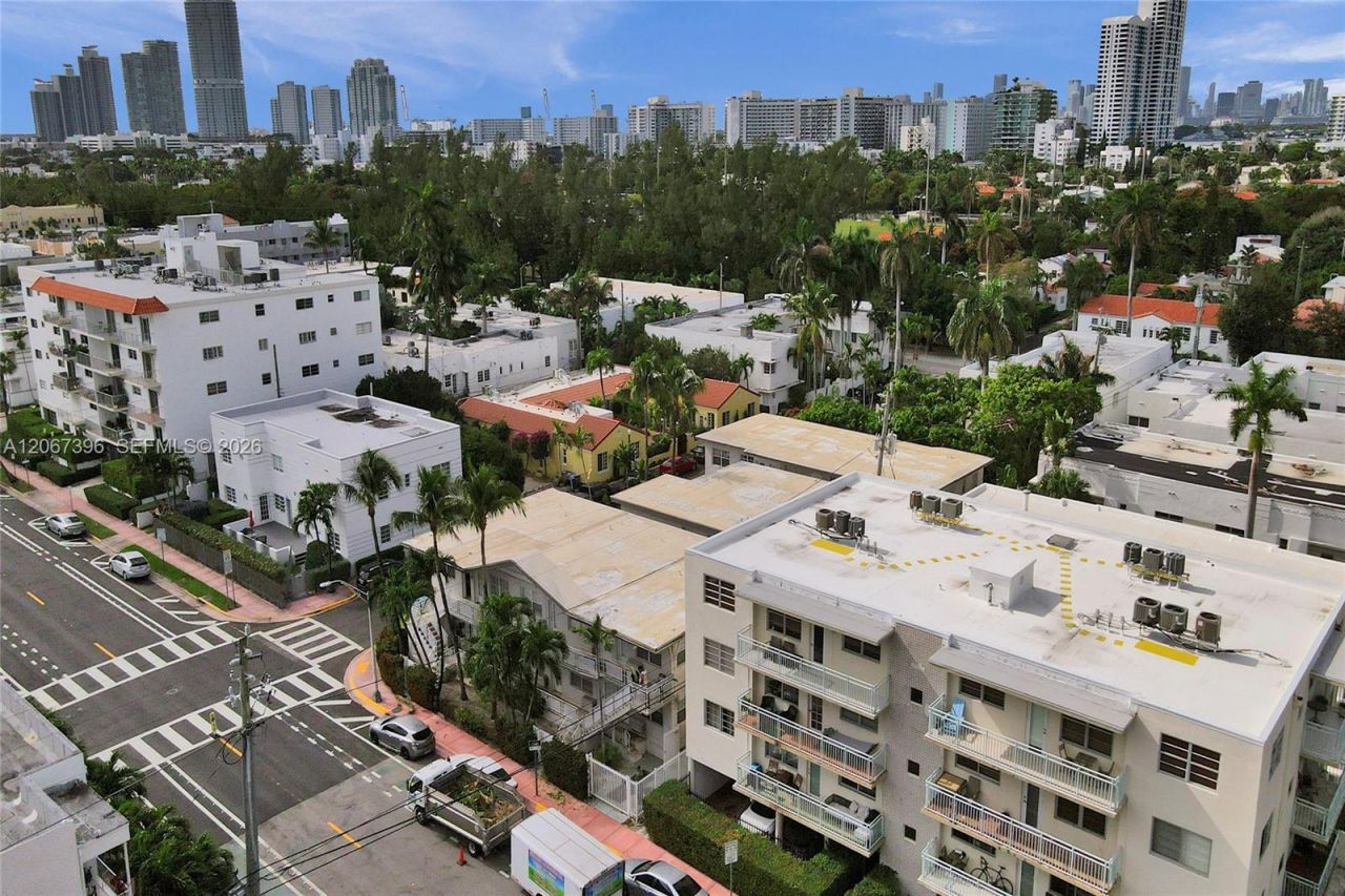 717 Espanola Way , Unit 204, Miami Beach, FL 33139 Photo