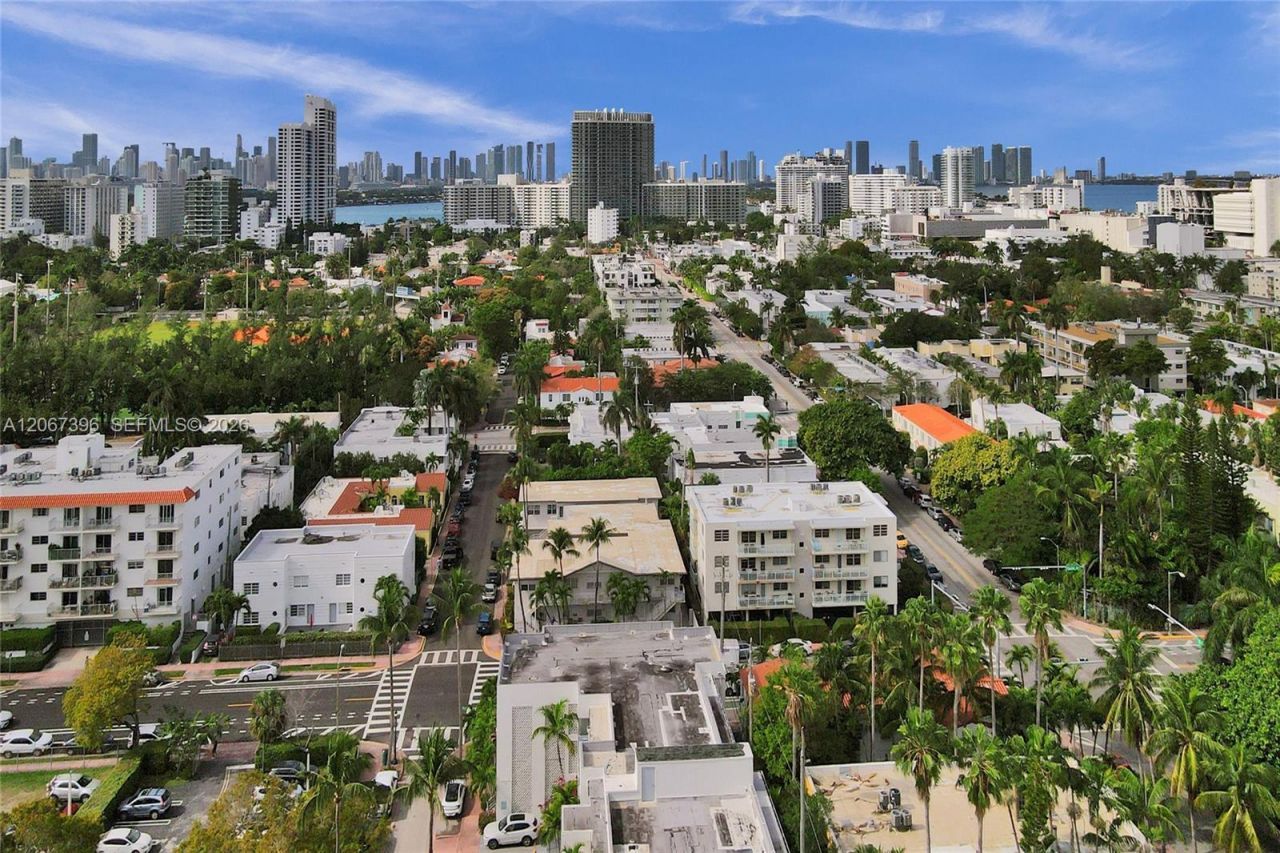 717 Espanola Way , Unit 204, Miami Beach, FL 33139 Photo