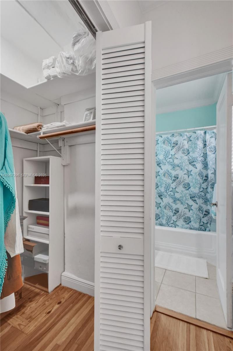 717 Espanola Way, Unit 204, Miami Beach, FL 33139 Photo