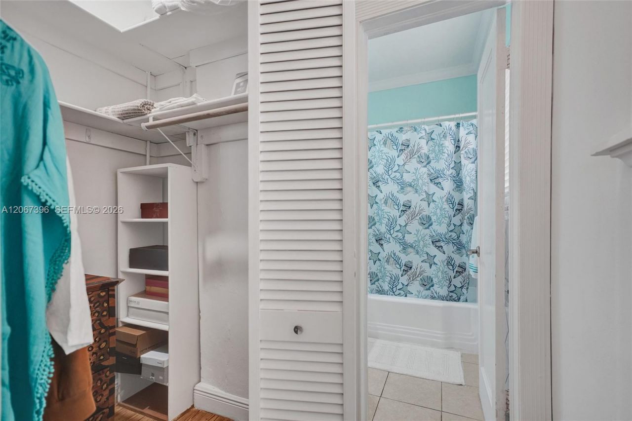 717 Espanola Way , Unit 204, Miami Beach, FL 33139 Photo