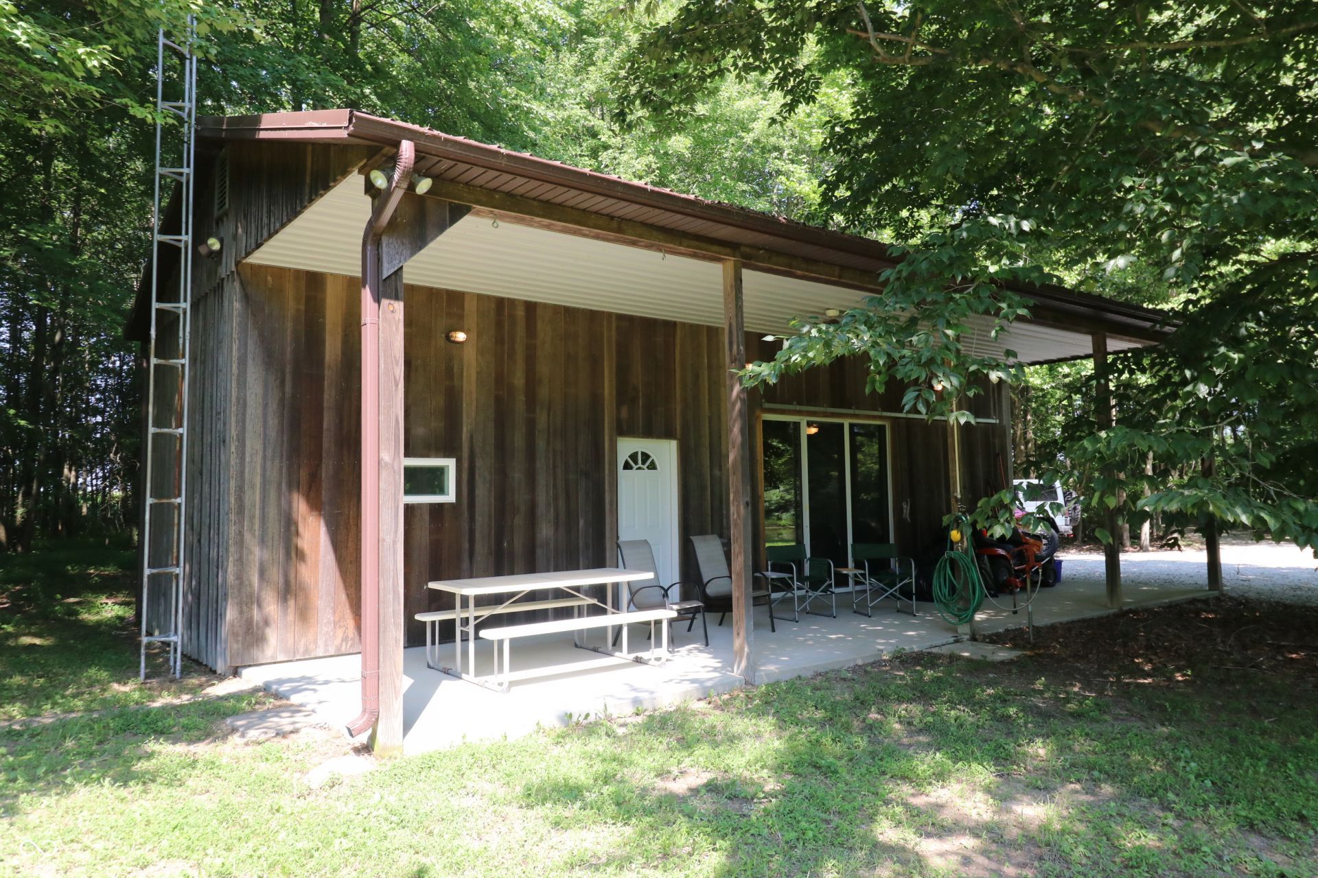 2697 W County Rd 1150 N, Batesville, IN 47006 Main Photo